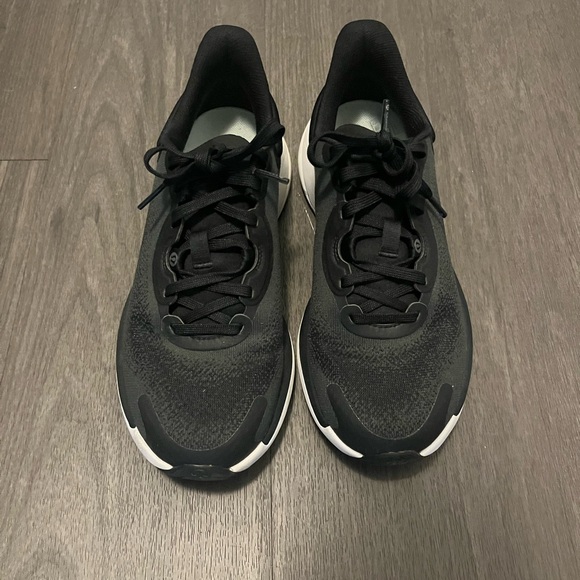 Lululemon Chargefeel 2 Workout Shoes - Picture 2 of 6